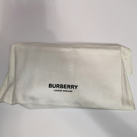 BURBERRYLeather-trimmed printed canvas phone case - Picture 3 of 6
